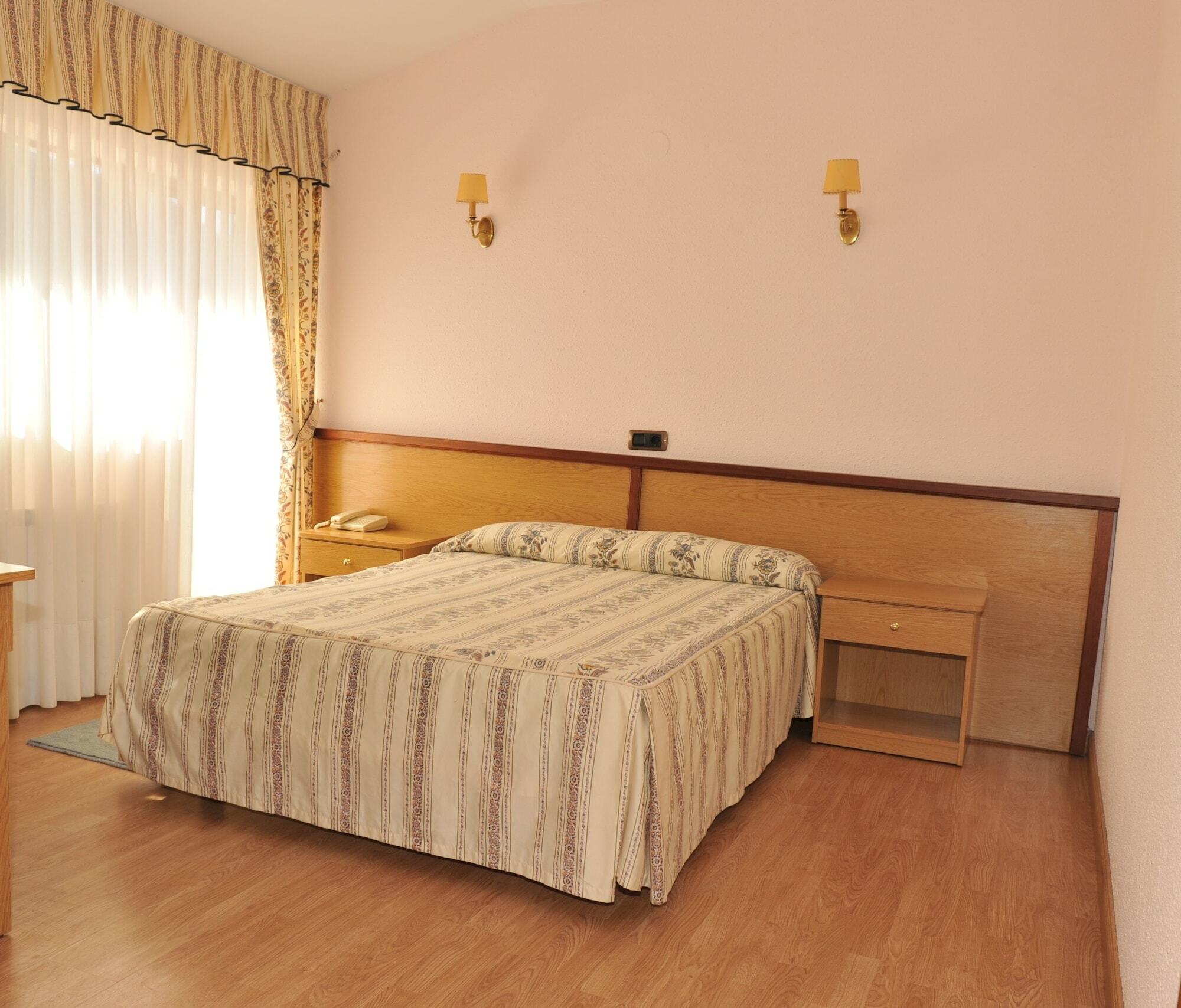 Hotel Alfar Isla Plana エクステリア 写真